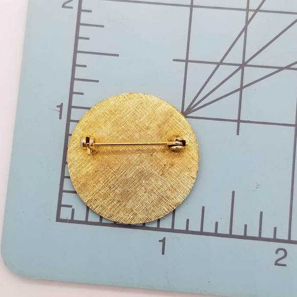 Vintage Goldtone Engraved N Initial Brooch Pin - Picture 5 of 5